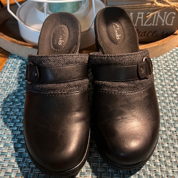 clarks bendables clogs